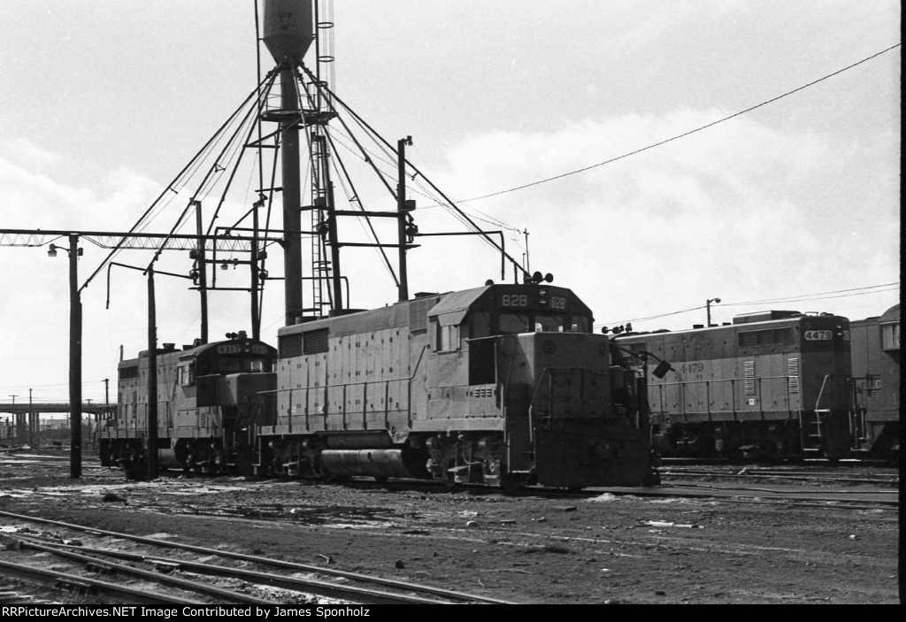 CNW 828